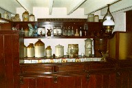 Schankraum eines alten Pubs